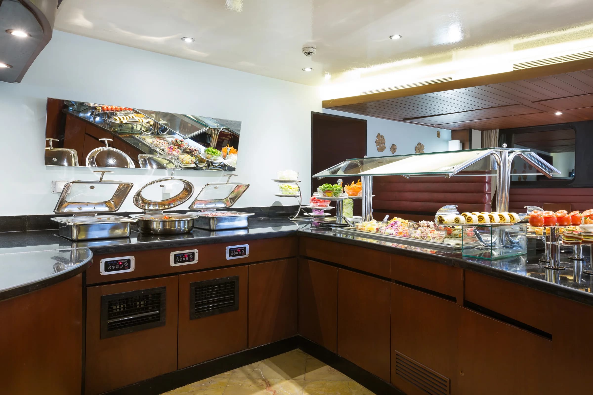Buffet counter on the M/Y Alyssa