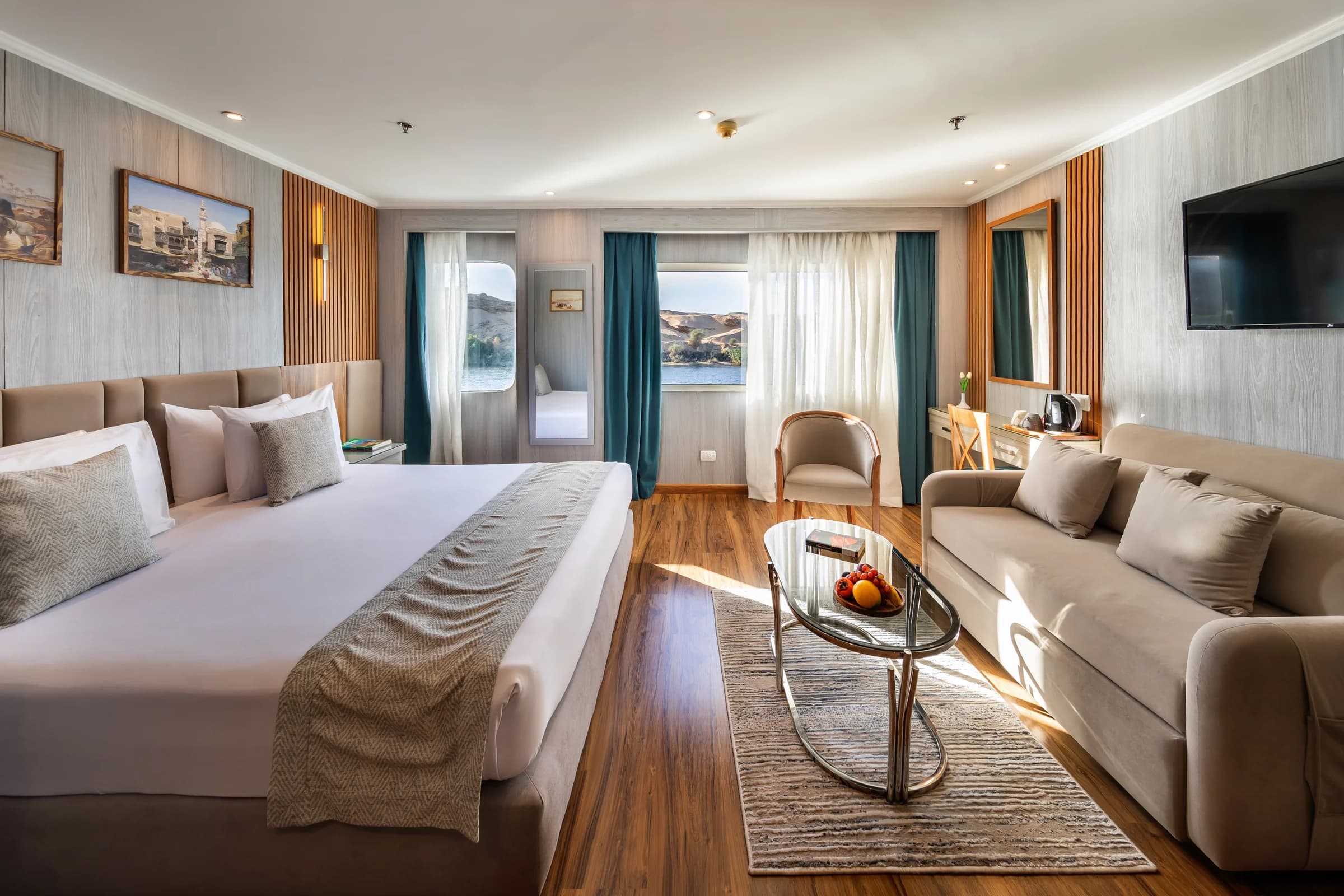 Suite on the M/S Chateau Lafayette