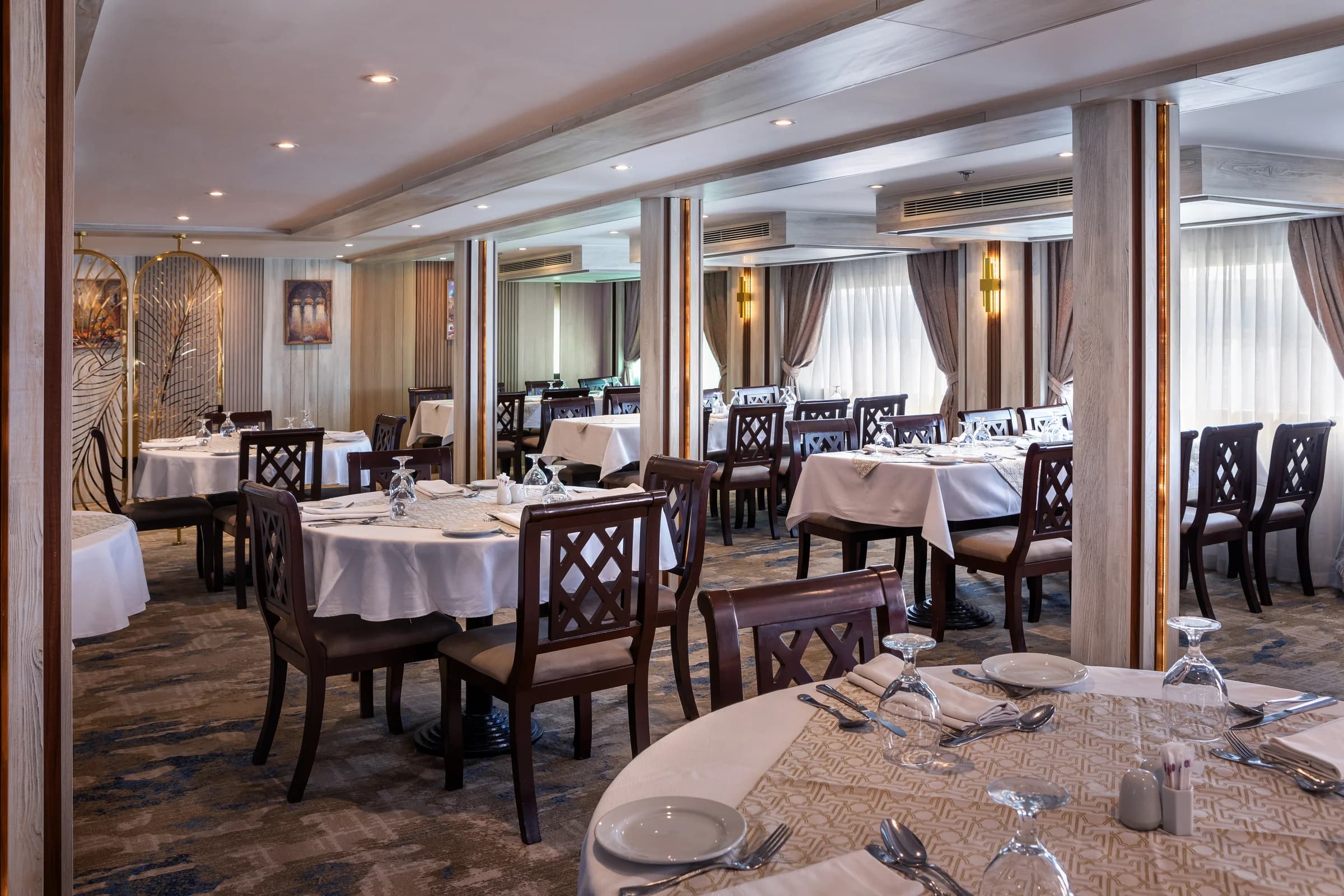 Restaurant on the M/S Chateau Lafayette